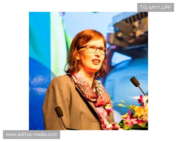 远华国际：创新驱动的国际商务解决方案，推动企业迈向国际市场新高峰